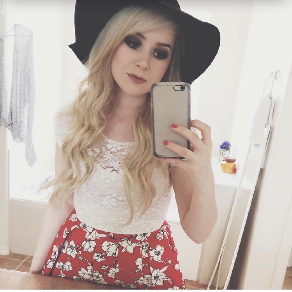 Meet your Posher, Jade